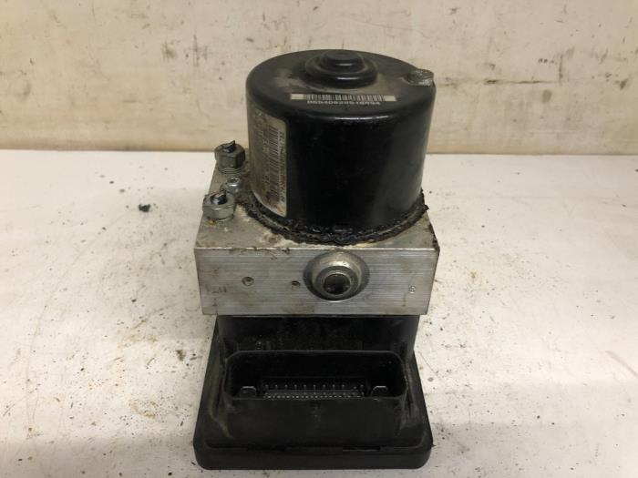 ABS Pomp van een Daewoo Cruze 2.0 D 16V 2010