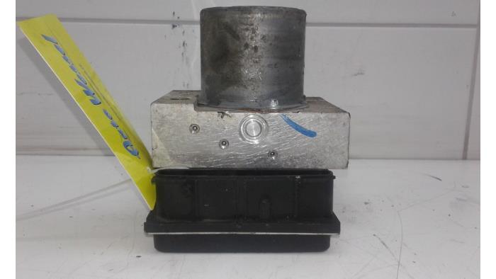 Gebruikte ABS Pomp Ford Transit 2.2 TDCi 16V Prijs € 99,75 Margeregeling aangeboden door Wessel Parts & Service B.V.