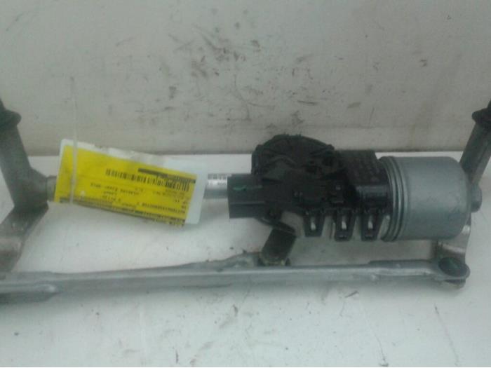 VOLKSWAGEN Up 1 generation (2011-2024) Front Windshield Wiper Mechansm Motor 0390241566 14600897