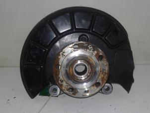 Gebruikte Fusee links-voor Volkswagen Passat Variant (365) 1.6 TDI 16V Bluemotion Prijs € 79,00 Margeregeling aangeboden door Wessel Parts & Service B.V.