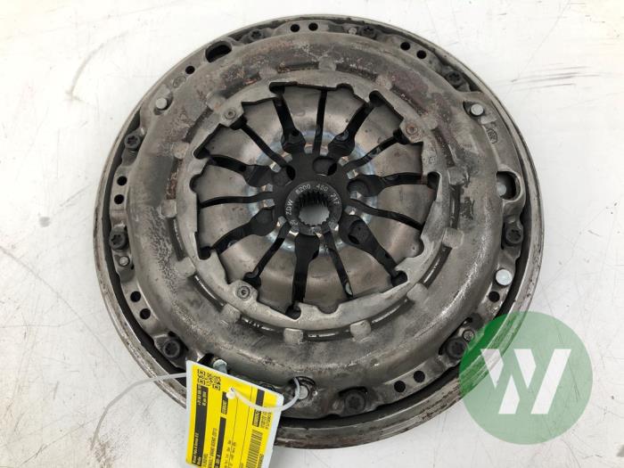 Gebruikte Vliegwiel Renault Grand Scénic III (JZ) 1.5 dCi 110 Prijs € 187,95 Margeregeling aangeboden door Wessel Parts & Service B.V.