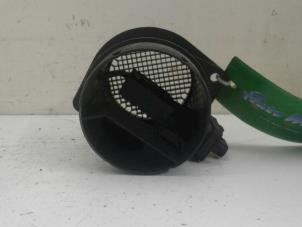 Gebruikte Luchthoeveelheidsmeter Audi A4 Avant (B8) 2.0 TDI 16V Prijs € 45,00 Margeregeling aangeboden door Wessel Parts & Service B.V.