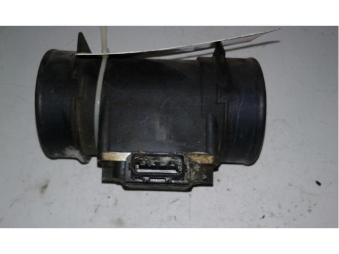 Gebruikte Luchthoeveelheidsmeter Opel Omega Prijs € 26,25 Margeregeling aangeboden door Wessel Parts & Service B.V.