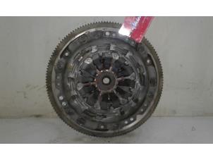 Gebruikte Vliegwiel Opel Corsa D Prijs op aanvraag aangeboden door Wessel Parts & Service B.V.