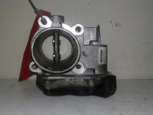 Gebruikte Gasklephuis Opel Vivaro 2.0 CDTI Prijs € 109,00 Margeregeling aangeboden door Wessel Parts & Service B.V.