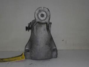 Gebruikte Motorrubber Mercedes Vito (639.6) 2.2 110 CDI 16V Euro 5 Prijs € 40,00 Margeregeling aangeboden door Wessel Parts & Service B.V.