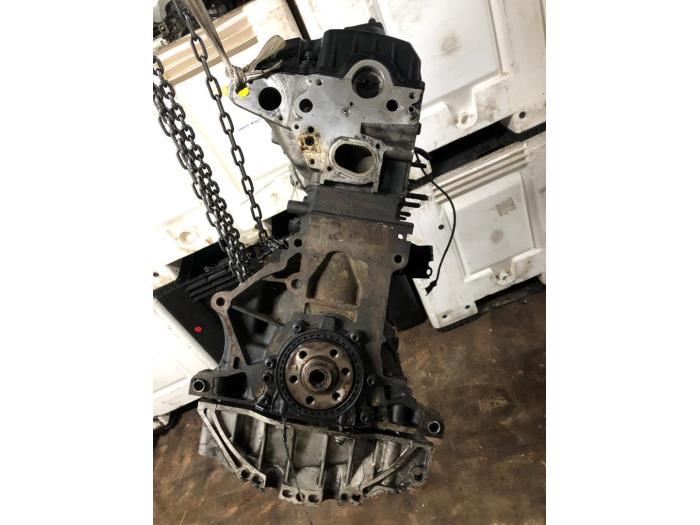 Gebruikte Motor Volkswagen Passat (3C2) 2.0 TDI 140 Prijs op aanvraag aangeboden door Wessel Parts & Service B.V.