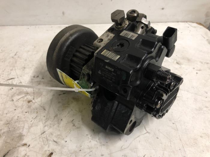 AUDI A4 B7/8E (2004-2008) Fuel Pump 059130755E 15217771