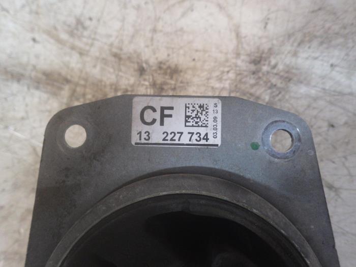 Gebruikte Motorsteun Opel Insignia Mk.I 2.0 CDTI 16V Prijs € 26,25 Margeregeling aangeboden door Wessel Parts & Service B.V.