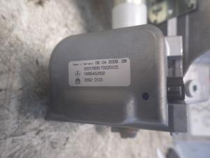 Gebruikte Stuurkolomas Mercedes A (W169) Prijs € 95,00 Margeregeling aangeboden door Wessel Parts & Service B.V.