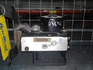 Gebruikte ABS Pomp Renault Master II (FD/HD) 2.2 dCi 16V Prijs € 79,00 Margeregeling aangeboden door Wessel Parts & Service B.V.