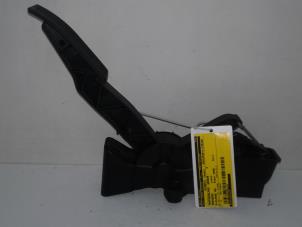 Gebruikte Sensor Gaspedaalpositie Mercedes B (W245) 2.0 B-180 CDI 16V Prijs € 39,00 Margeregeling aangeboden door Wessel Parts & Service B.V.