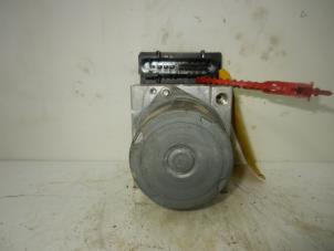 Gebruikte ABS Pomp Renault Megane II Grandtour (KM) 1.5 dCi 105 Prijs € 39,00 Margeregeling aangeboden door Wessel Parts & Service B.V.