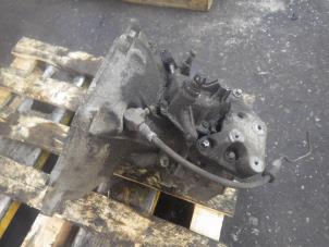 Gebruikte Versnellingsbak Opel Astra G (F08/48) Prijs op aanvraag aangeboden door Wessel Parts & Service B.V.