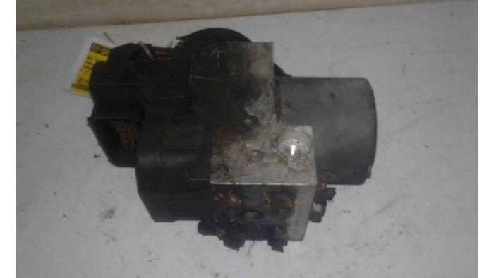 Gebruikte ABS Pomp Ford Transit 2.4 TDdi 16V 300M Prijs € 40,95 Margeregeling aangeboden door Wessel Parts & Service B.V.