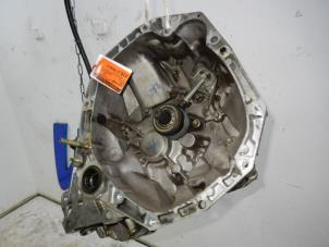 Gebruikte Versnellingsbak Renault Modus/Grand Modus (JP) 1.5 dCi 85 Prijs € 475,00 Margeregeling aangeboden door Autobedrijf G.H. Wessel B.V.