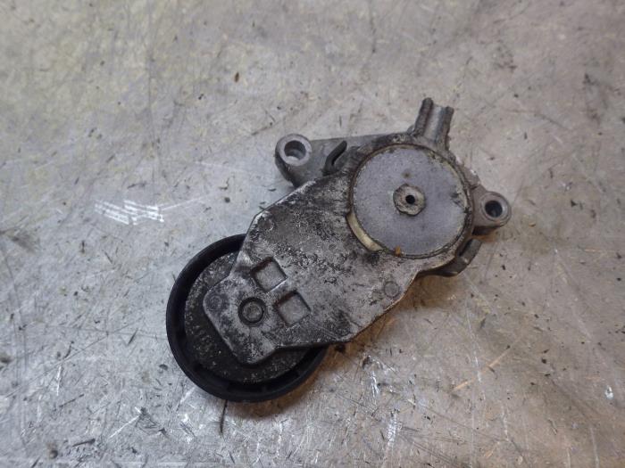 Gebruikte Spanrol Multiriem Volvo C30 (EK/MK) 1.6 D 16V Prijs € 72,45 Margeregeling aangeboden door Wessel Parts & Service B.V.