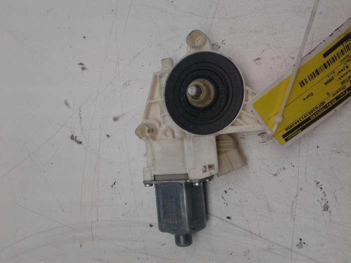 MERCEDES-BENZ Viano W639 (2003-2015) Front Right Door Window Control Motor 2048200242 14722547