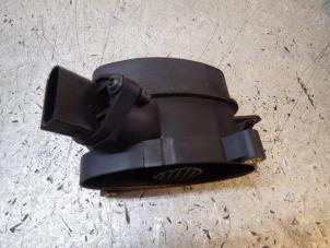 Gebruikte Luchthoeveelheidsmeter BMW 5 serie Touring (E39) 530d 24V Prijs € 45,00 Margeregeling aangeboden door Wessel Parts & Service B.V.
