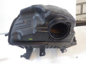 Gebruikte Luchtfilterhuis Nissan Qashqai (J10) 1.6 dCi Pure Drive Prijs € 75,00 Margeregeling aangeboden door Wessel Parts & Service B.V.