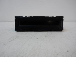 Gebruikte Display Interieur Opel Insignia 2.0 CDTI 16V 130 Ecotec Prijs € 39,00 Margeregeling aangeboden door Wessel Parts & Service B.V.