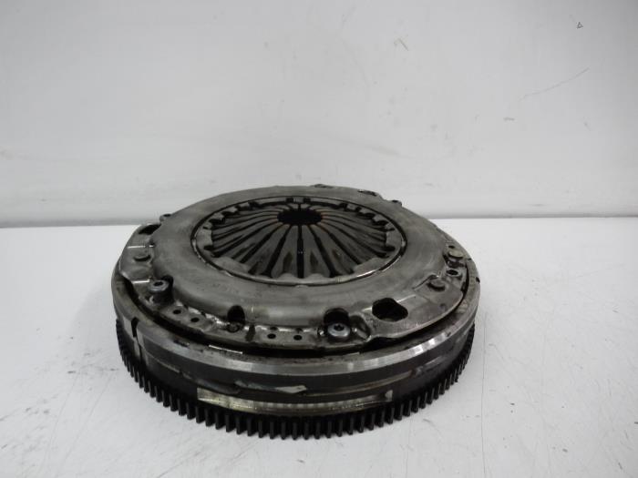 Gebruikte Vliegwiel Mini Mini (R56) 1.6 Cooper D 16V Prijs € 210,00 Margeregeling aangeboden door Wessel Parts & Service B.V.