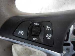 Gebruikte Stuurwiel Opel Adam 1.4 16V Prijs € 99,00 Margeregeling aangeboden door Wessel Parts & Service B.V.