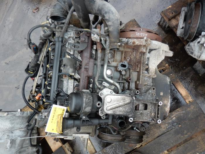 Gebruikte Motor Fiat Doblo Cargo (223) 1.3 JTD 16V Multijet Prijs € 1.468,95 Margeregeling aangeboden door Wessel Parts & Service B.V.