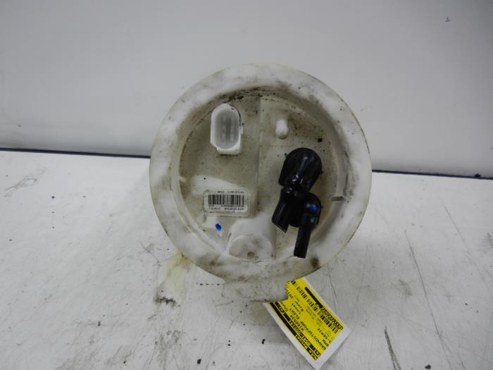 Brandstofpomp Elektrisch van een BMW 3 serie Touring (F31) 320d 2.0 16V 2012