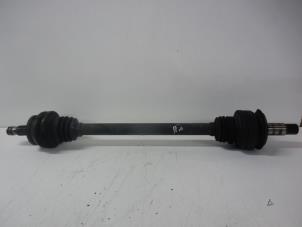 Gebruikte Aandrijfas rechts-achter Mercedes C (W204) 2.2 C-220 CDI 16V Prijs € 59,00 Margeregeling aangeboden door Wessel Parts & Service B.V.