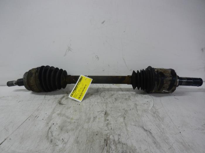 Gebruikte Aandrijfas links-achter Mercedes ML I (163) 320 3.2 V6 18V Autom. Prijs € 36,75 Margeregeling aangeboden door Wessel Parts & Service B.V.