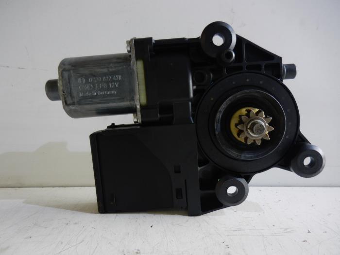 RENAULT Megane 3 generation (2008-2020) Front Right Door Window Control Motor 807301396R 14601884