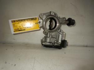 Gebruikte Gasklephuis Opel Insignia 2.0 CDTI 16V 140 ecoFLEX Prijs € 69,00 Margeregeling aangeboden door Wessel Parts & Service B.V.