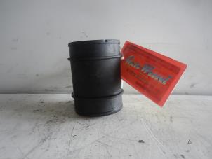 Gebruikte Luchthoeveelheidsmeter Opel Meriva 1.7 CDTI 16V Prijs € 50,00 Margeregeling aangeboden door Wessel Parts & Service B.V.