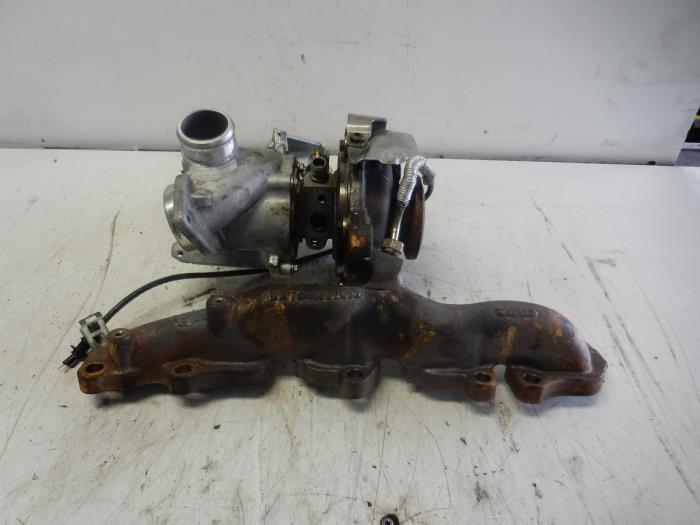 Gebruikte Turbo Audi Q3 (8UB/8UG) 2.0 TDI 16V 136 Prijs op aanvraag aangeboden door Wessel Parts & Service B.V.