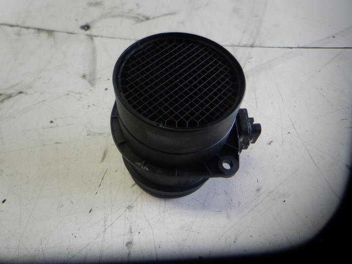 Gebruikte Luchthoeveelheidsmeter Audi A5 Sportback (8TA) 2.0 TDI 16V Prijs € 57,75 Margeregeling aangeboden door Wessel Parts & Service B.V.