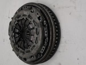 Gebruikte Vliegwiel Nissan Pulsar (C13) 1.5 dCi DPF Prijs € 259,00 Margeregeling aangeboden door Wessel Parts & Service B.V.