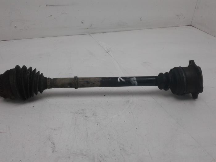 Gebruikte Steekas rechts-voor Audi A6 Prijs € 36,75 Margeregeling aangeboden door Wessel Parts & Service B.V.