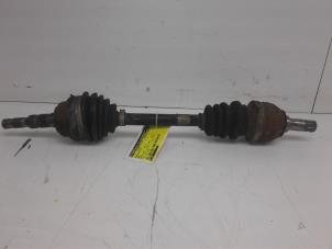 Gebruikte Steekas links-voor Opel Astra G (F08/48) Prijs € 40,00 Margeregeling aangeboden door Wessel Parts & Service B.V.