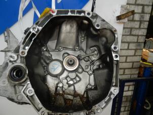 Gebruikte Versnellingsbak Renault Scénic II (JM) 1.5 dCi 85 Prijs € 450,00 Margeregeling aangeboden door Wessel Parts & Service B.V.