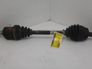 Gebruikte Steekas links-voor Opel Corsa D 1.3 CDTi 16V ecoFLEX Prijs € 75,00 Margeregeling aangeboden door Wessel Parts & Service B.V.