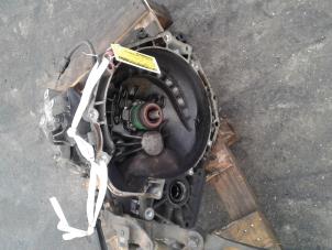 Gebruikte Versnellingsbak Opel Astra G Caravan (F35) 1.6 GL,Club,Sport,CDX Prijs € 229,00 Margeregeling aangeboden door Wessel Parts & Service B.V.