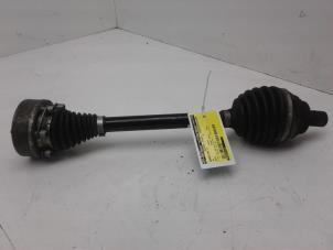 Gebruikte Cardanas links-voor (VWA) Volkswagen Golf VII (AUA) 1.6 TDI 16V Prijs € 39,00 Margeregeling aangeboden door Wessel Parts & Service B.V.