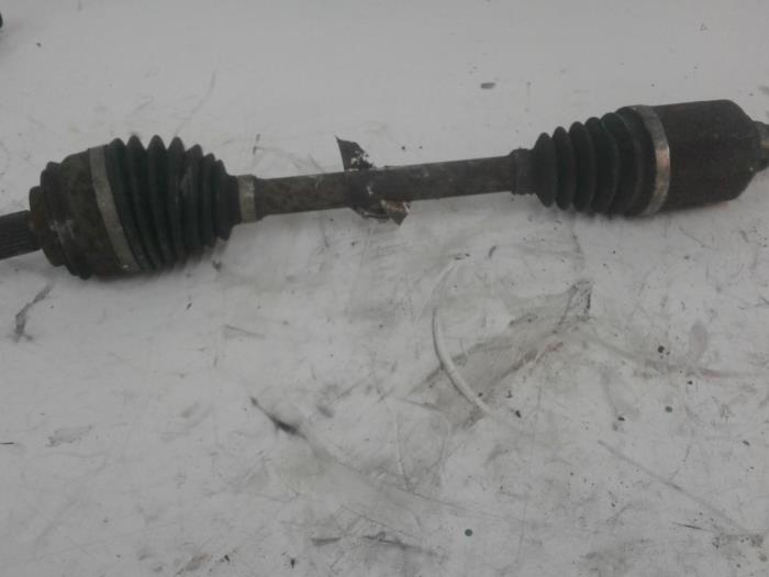Gebruikte Steekas rechts-voor Renault Grand Scénic III (JZ) 1.9 dCi 130 FAP Prijs € 36,75 Margeregeling aangeboden door Wessel Parts & Service B.V.