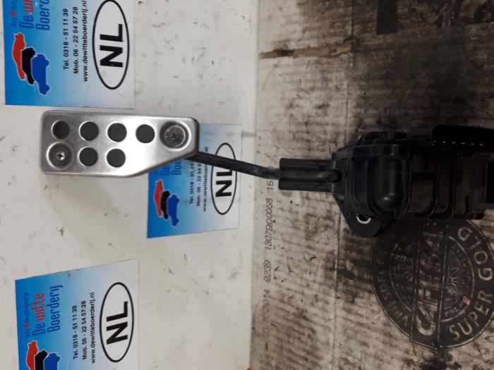 Gebruikte Gaspedaalpositie Sensor Suzuki Swift (ZA/ZC/ZD1/2/3/9) 1.6 Sport VVT 16V Prijs € 10,00 Margeregeling aangeboden door De Witte Boerderij AutoMotive