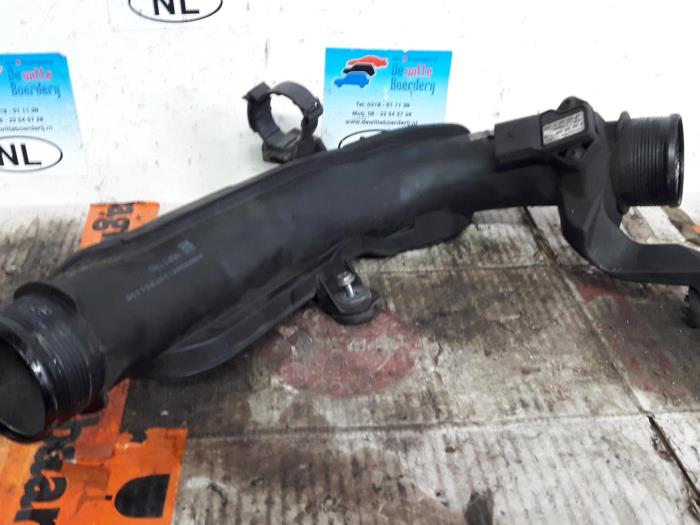 Gebruikte Turbo Pijp Volkswagen Polo Prijs € 50,00 Margeregeling aangeboden door De Witte Boerderij AutoMotive