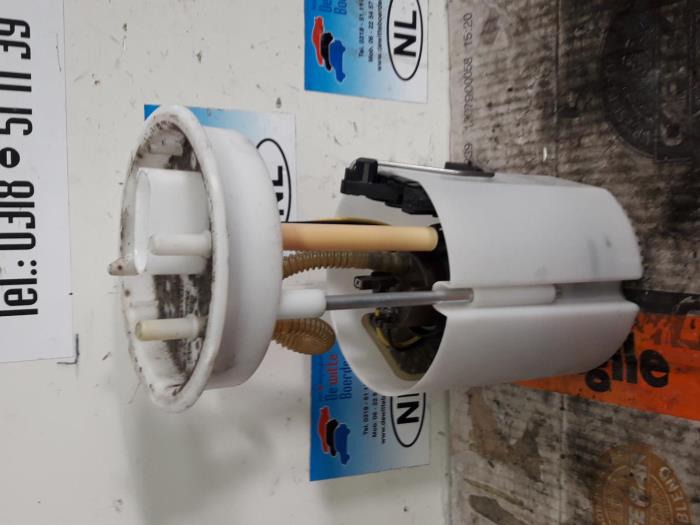 Gebruikte Tank element Pomp Skoda Fabia II (5J) 1.2i Prijs € 75,00 Margeregeling aangeboden door De Witte Boerderij AutoMotive