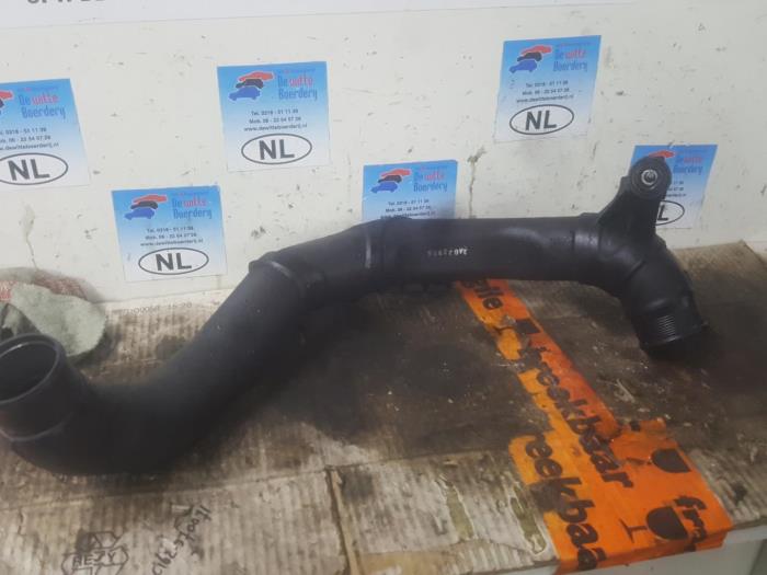 Gebruikte Intercooler Buis Volkswagen Polo V (6R) 1.2 TDI 12V BlueMotion Prijs € 25,00 Margeregeling aangeboden door De Witte Boerderij AutoMotive