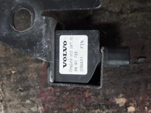 Gebruikte Voetganger Crash sensor Volvo V70 (SW) 2.5 R Turbo 20V Prijs € 25,00 Margeregeling aangeboden door De Witte Boerderij B.V.