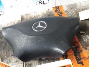 Gebruikte Airbag links (Stuur) Mercedes Sprinter 3,5t (906.63) 315 CDI 16V Prijs € 50,00 Margeregeling aangeboden door De Witte Boerderij B.V.